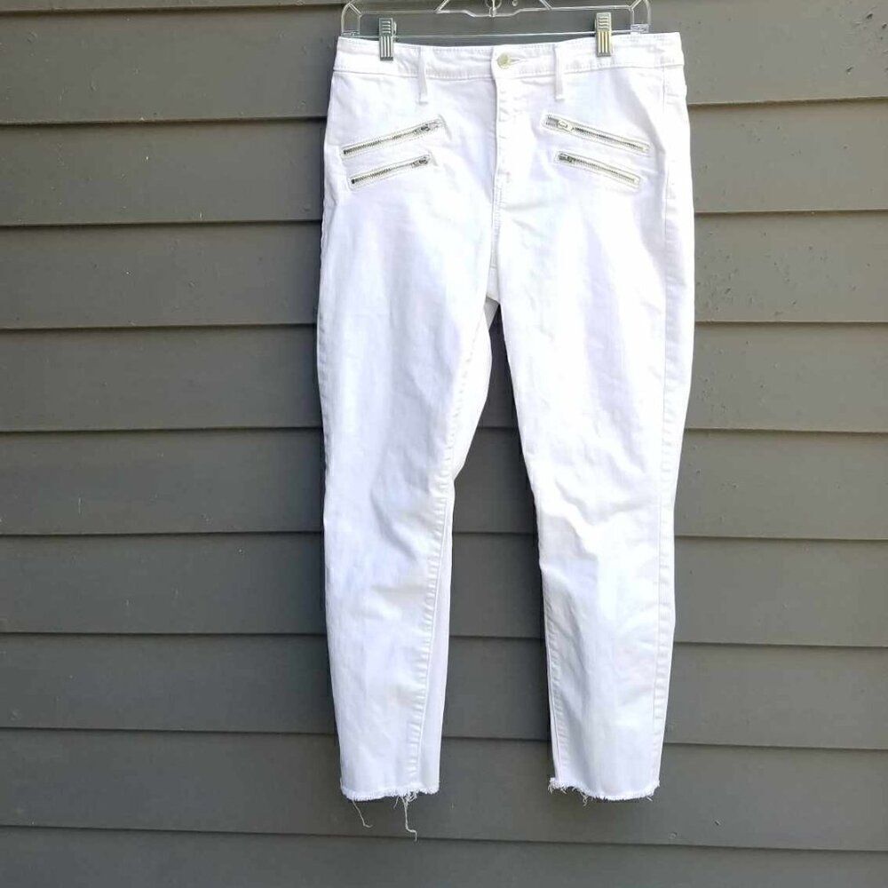 Mossimo White High Rise Skinny Jeans Size 10 / 30